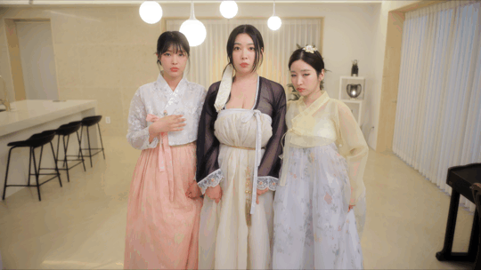 图片[1]-【互动SLG/中文/真人全动态】月亮三部曲/Trilogy of the Moon Build.18050730 官方中文【9.5G/新作】-嘤嘤怪之家